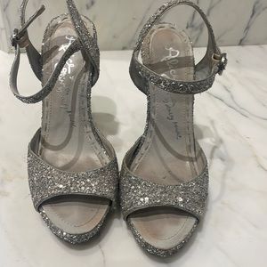 ALICE AND OLIVIA EVENING SHOE
